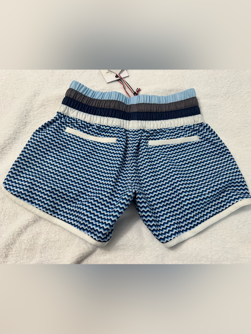Perfect Moment women’s Cobalt Zigzag Resort Shorts Size XS - Picture 2 of 6